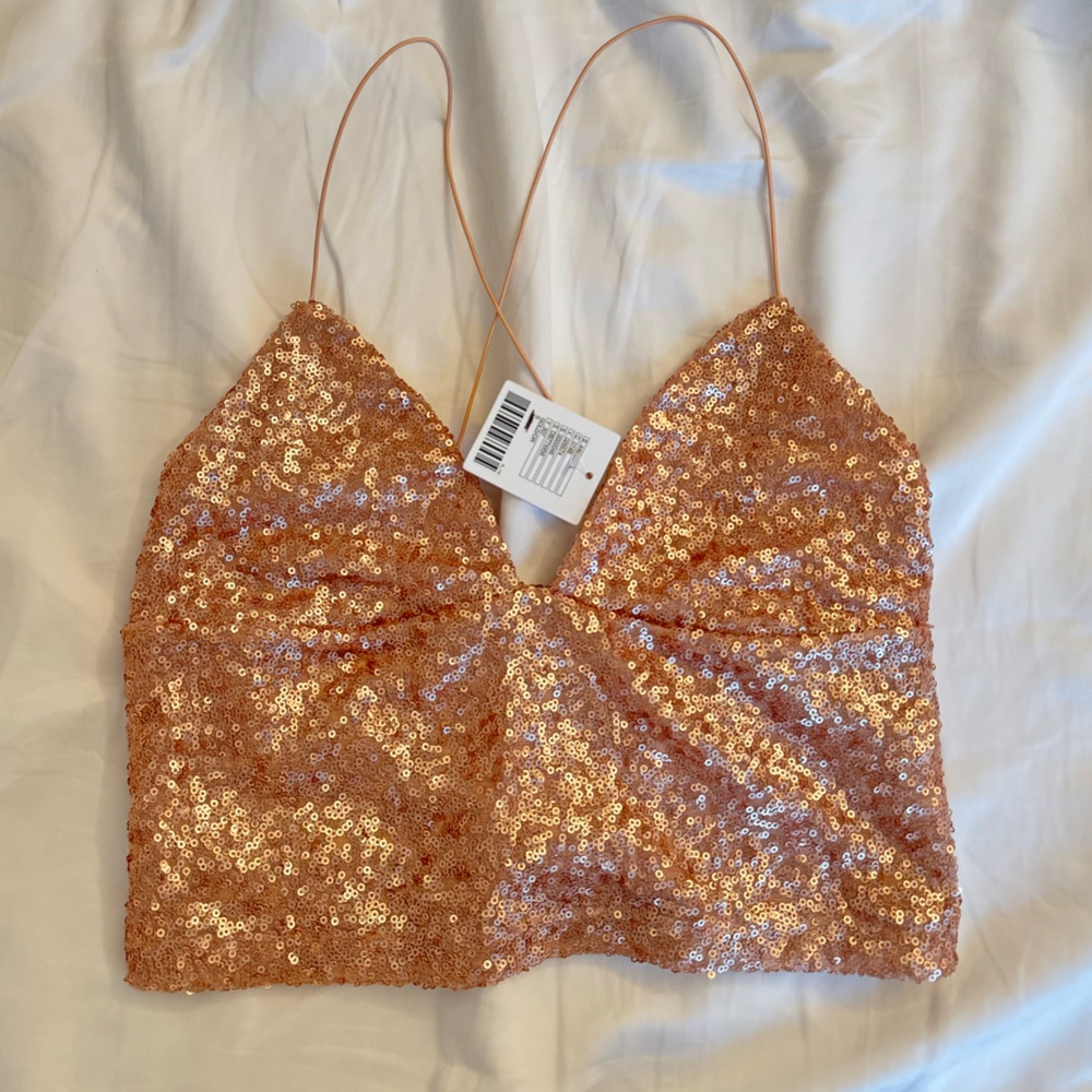 URBAN OUTFITTERS- Sequin Top